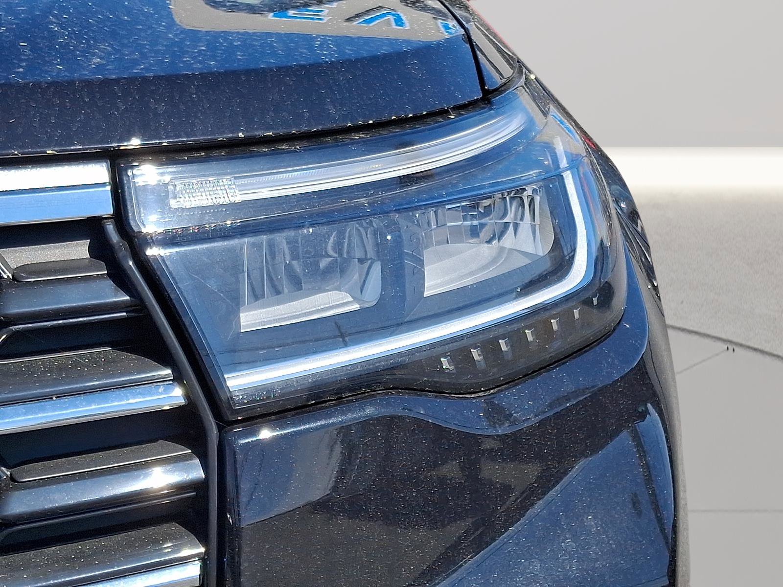 Used 2025 Ford Explorer Active image 8