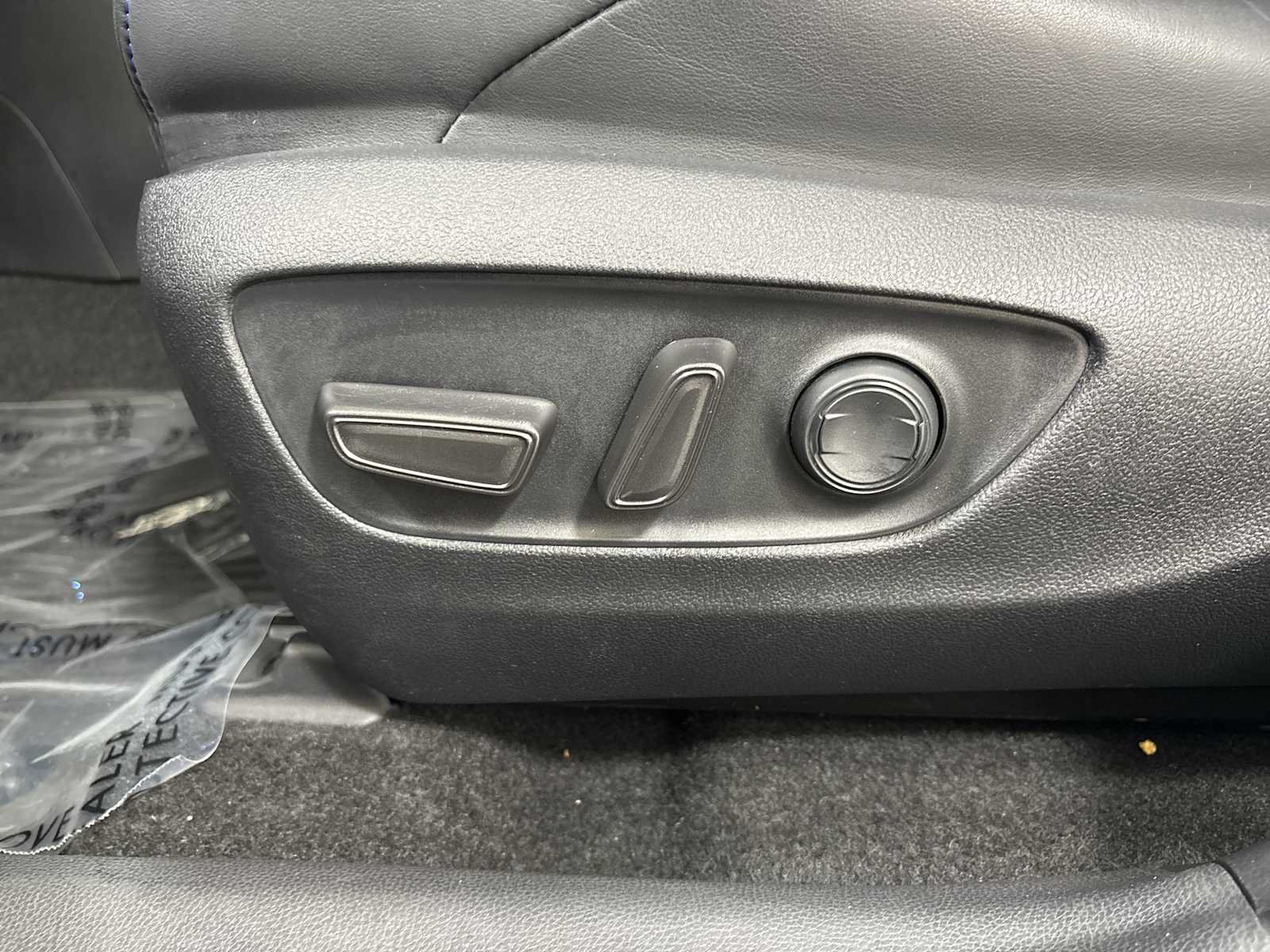 Used 2021 Toyota RAV4 XSE AWD/4WD image 14