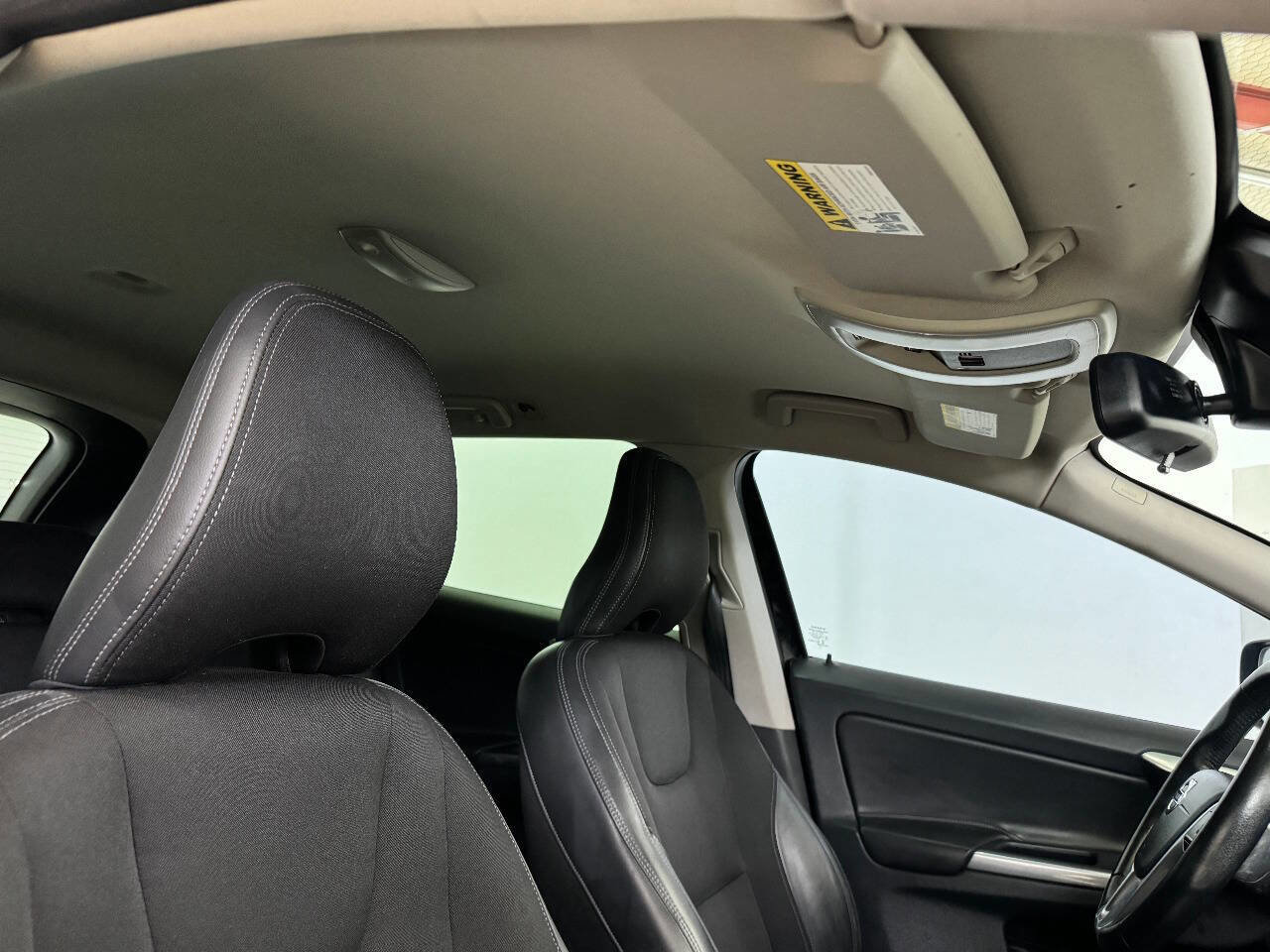 Used 2017 Volvo XC60 T5 w/ Tailgate Package image 39