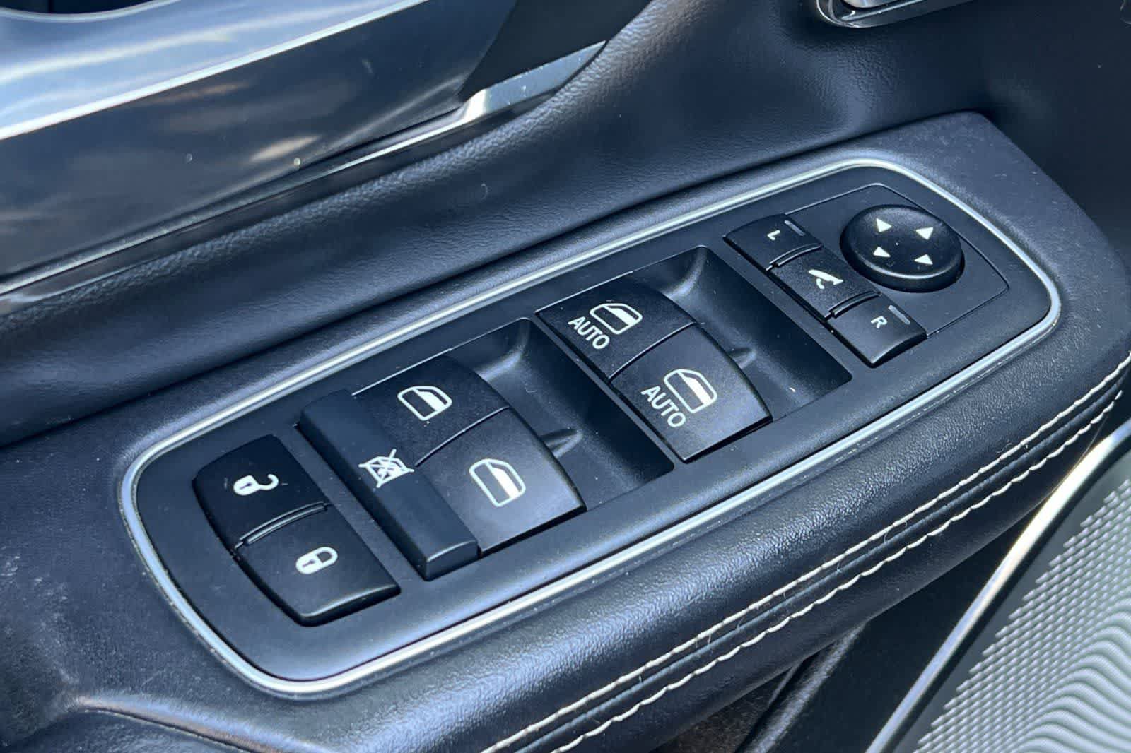 Used 2020 RAM 1500 Limited RWD image 14