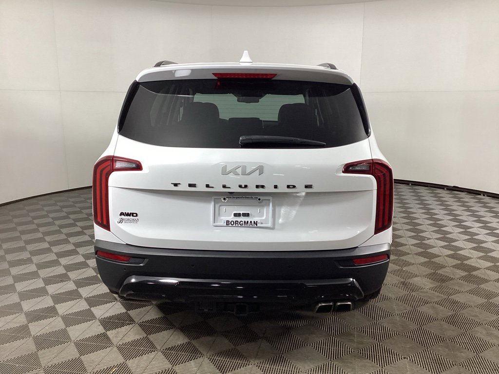 Used 2022 Kia Telluride EX w/ EX Premium Package image 3