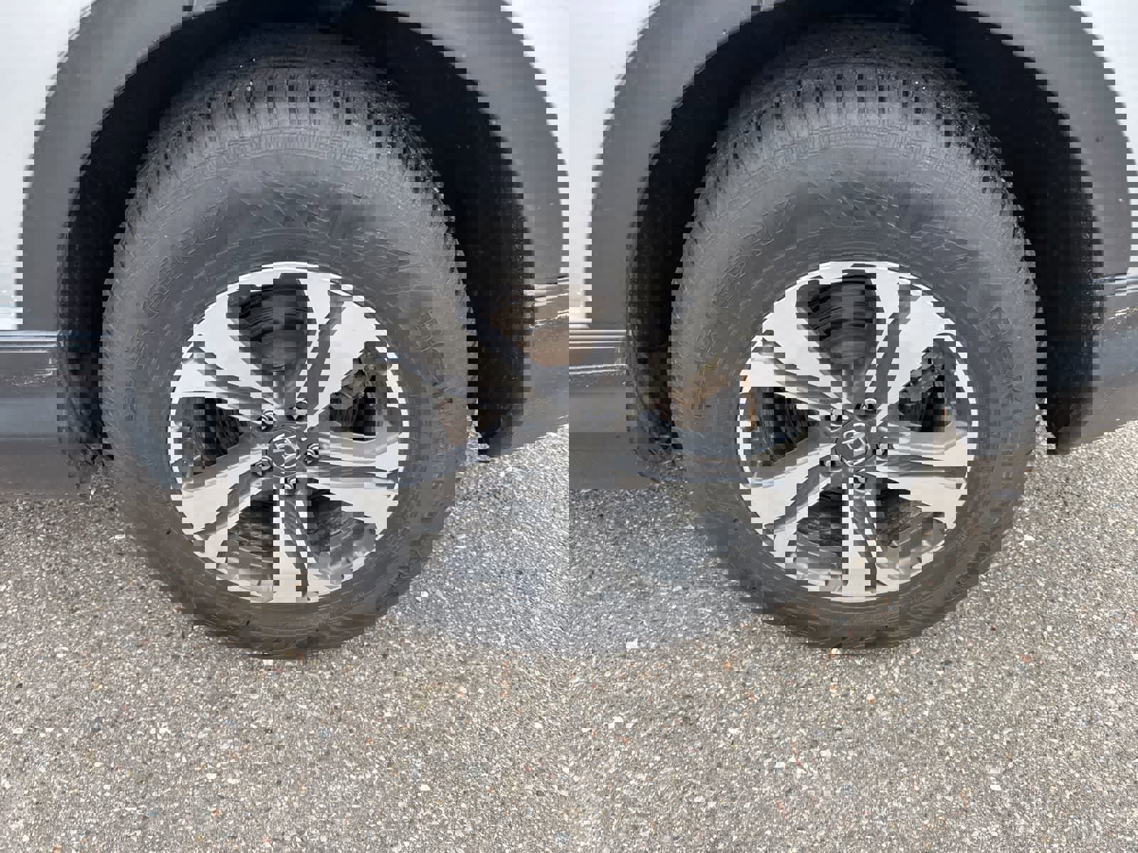 Used 2018 Honda CR-V LX image 9