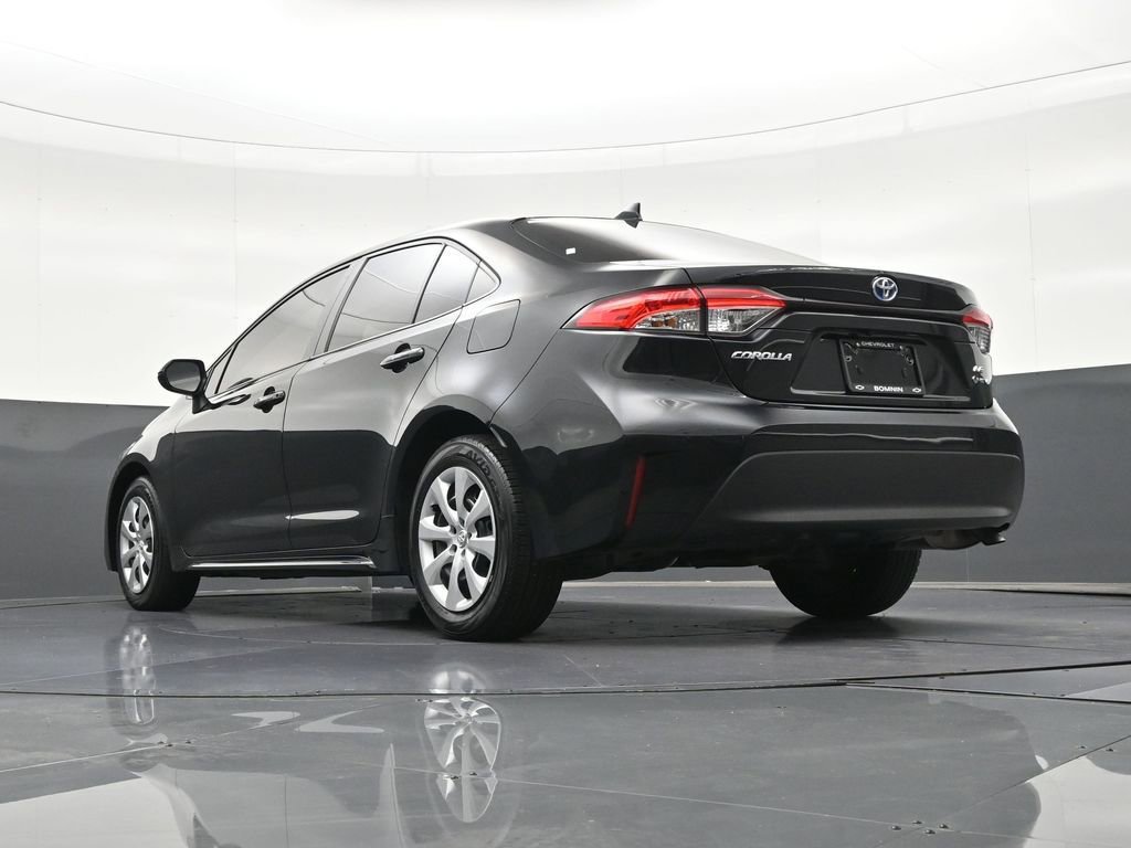 Used 2025 Toyota Corolla LE image 24
