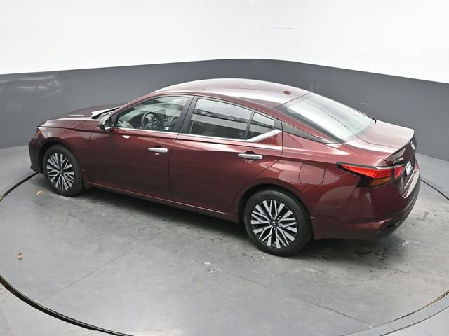 Used 2024 Nissan Altima 2.5 SV image 28