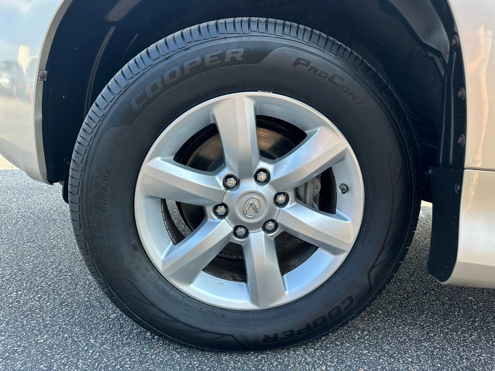 Used 2011 Lexus GX 460 image 43