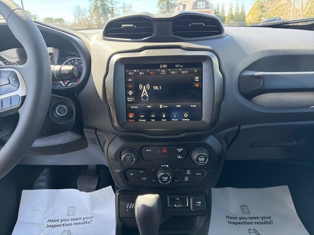 Used 2023 Jeep Renegade Latitude image 17