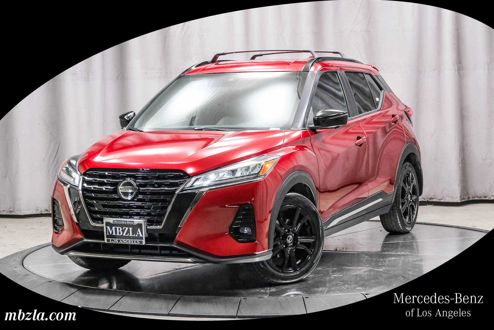 Used 2021 Nissan Kicks SR w/ SR Premium Package FWD image 1