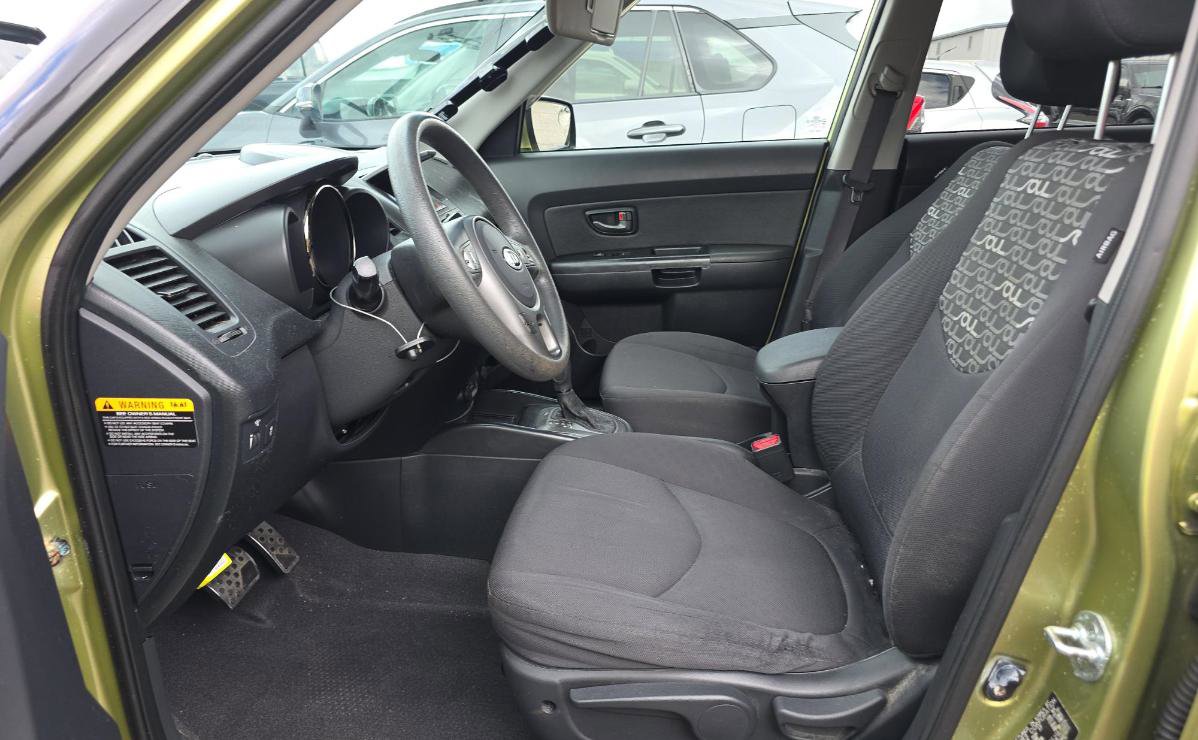 Used 2011 Kia Soul + image 7