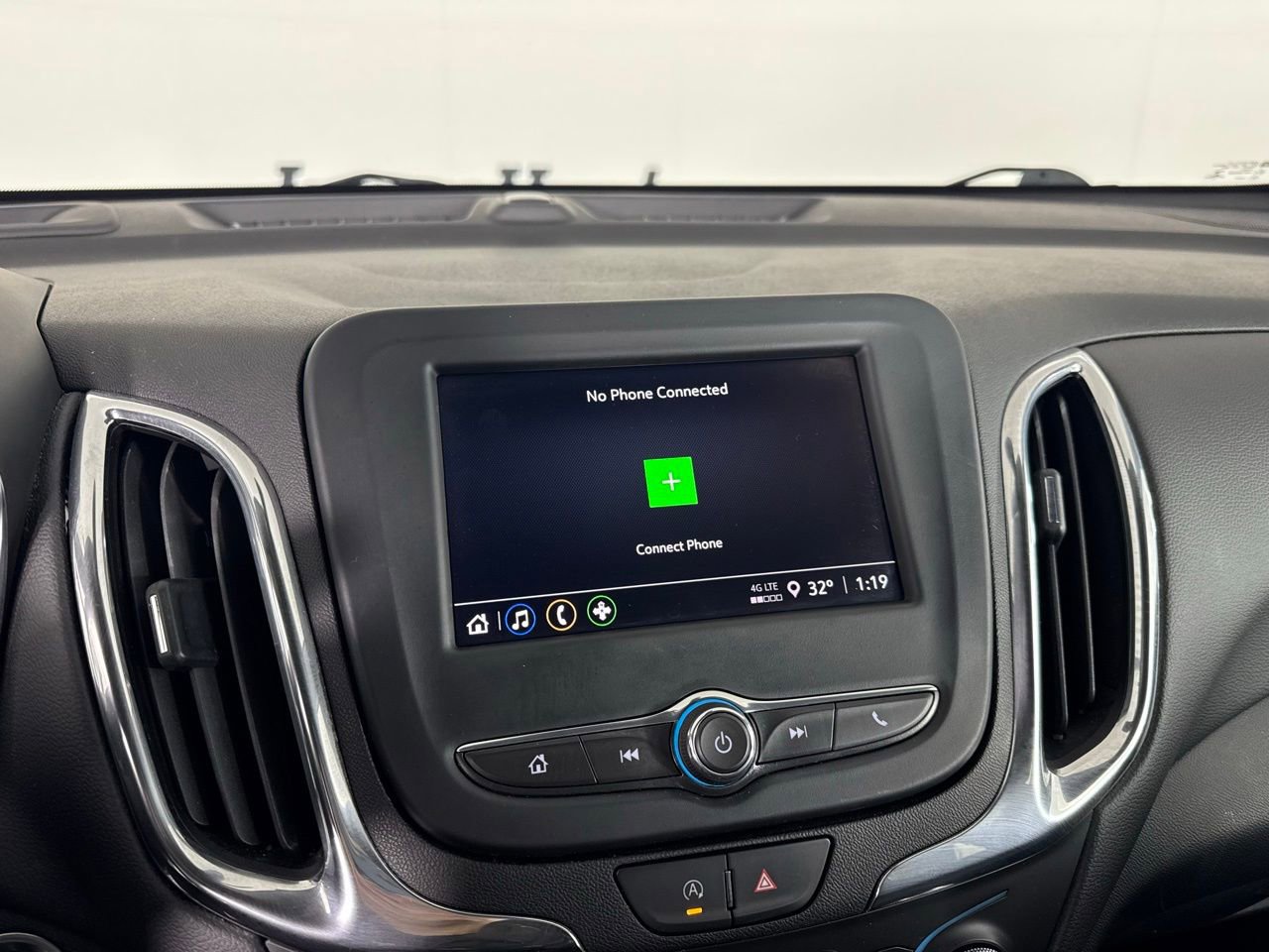 Used 2023 Chevrolet Equinox LT image 18