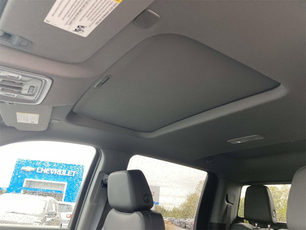 New 2026 GMC Sierra 2500 SLT w/ SLT Convenience Package image 18