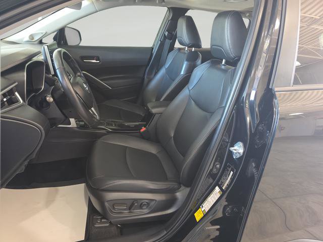 Used 2022 Toyota Corolla Cross XLE w/ Convenience Package FWD image 13
