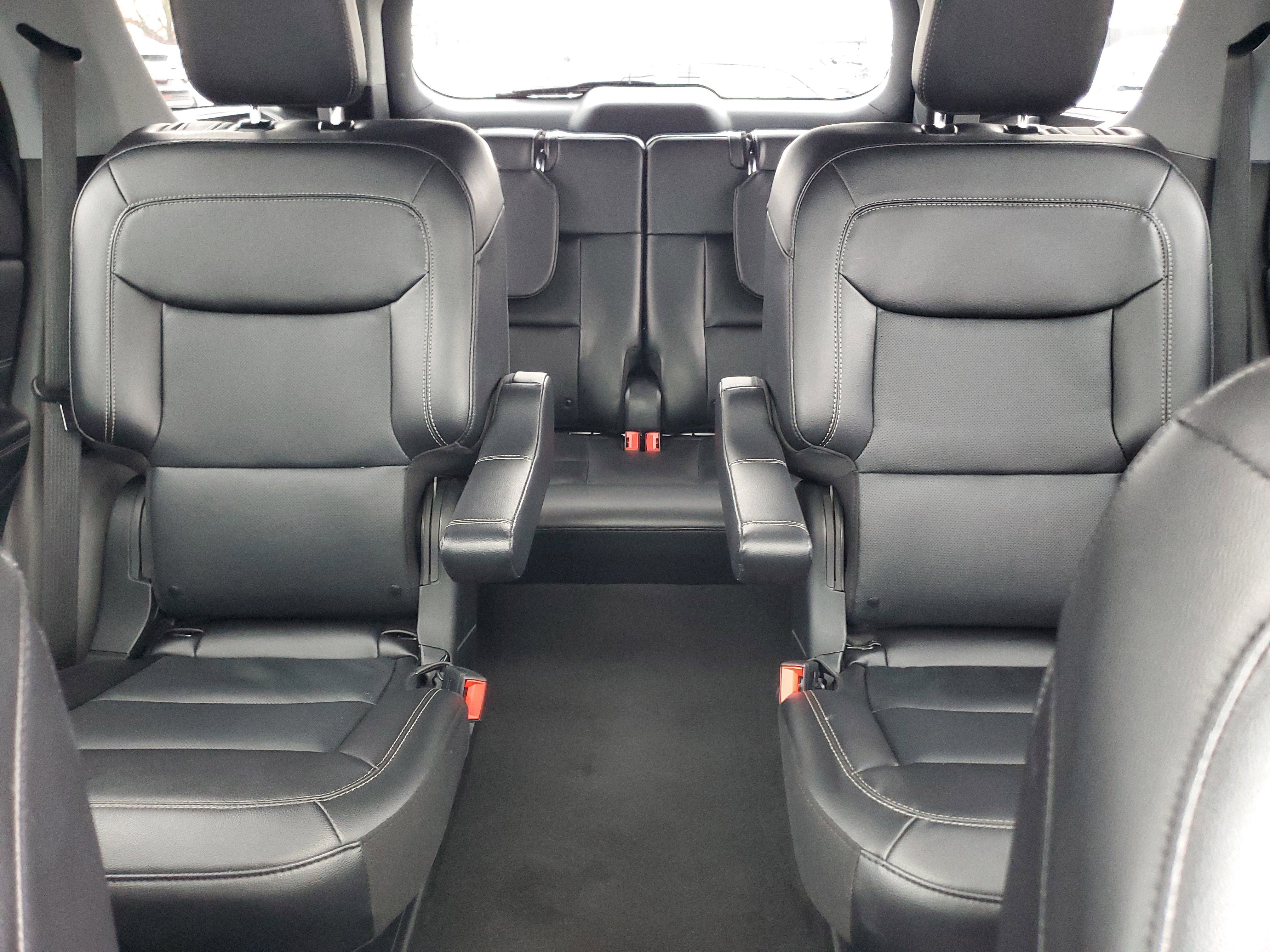 Used 2023 Ford Explorer Limited w/ Limited Technology Package image 19