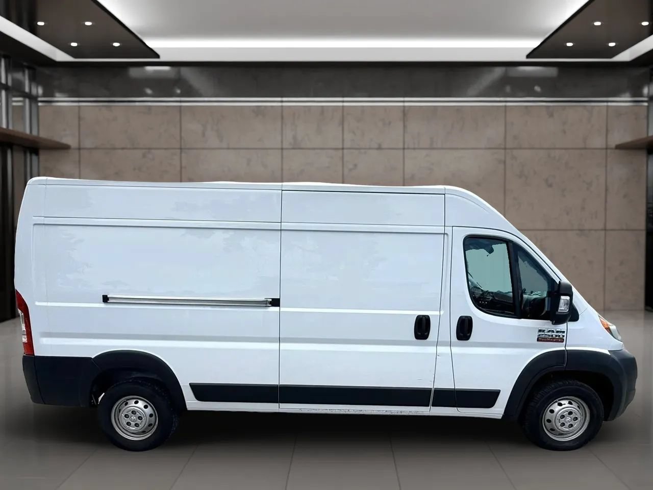 Used 2021 RAM ProMaster 2500 FWD image 2