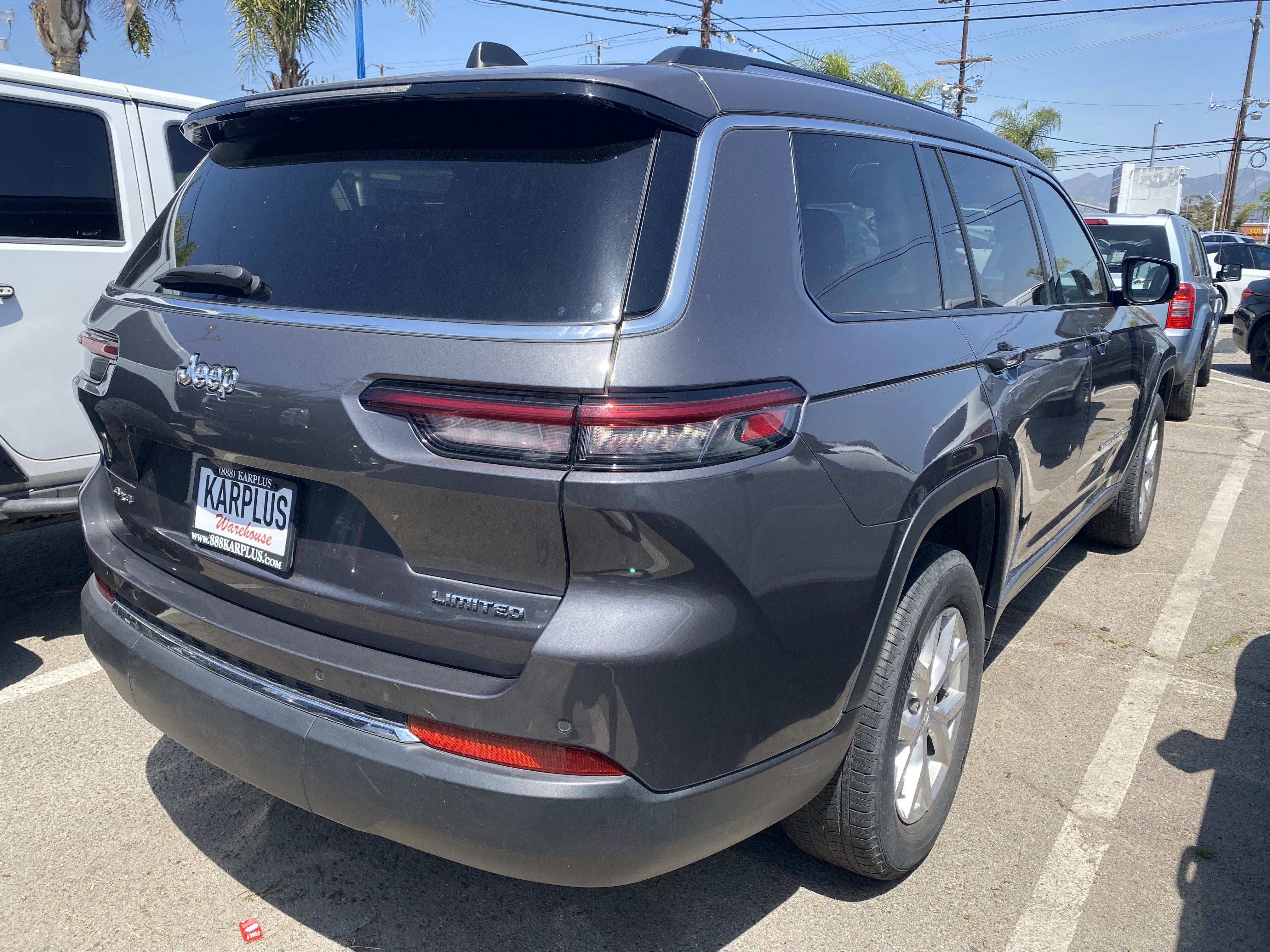 Used 2023 Jeep Grand Cherokee L Limited image 9