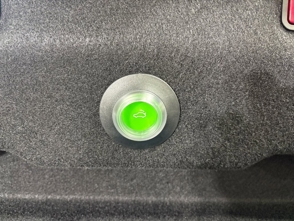 Used 2024 Mercedes-Benz SL 63 AMG SL 63 AMG image 33