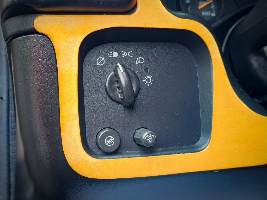 Used 2006 Chevrolet Express 3500 Extended w/ Power and Light Package image 16