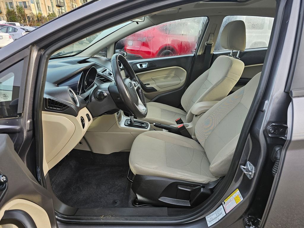 Used 2014 Ford Fiesta SE w/ Comfort Package image 18