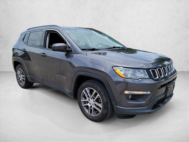 Used 2020 Jeep Compass Latitude FWD image 3