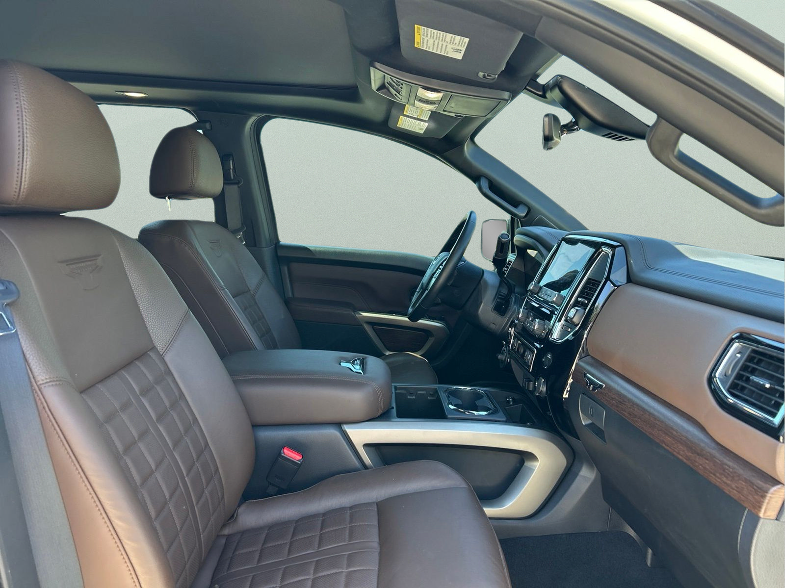 Used 2023 Nissan Titan Platinum Reserve w/ Moonroof Package AWD/4WD image 12