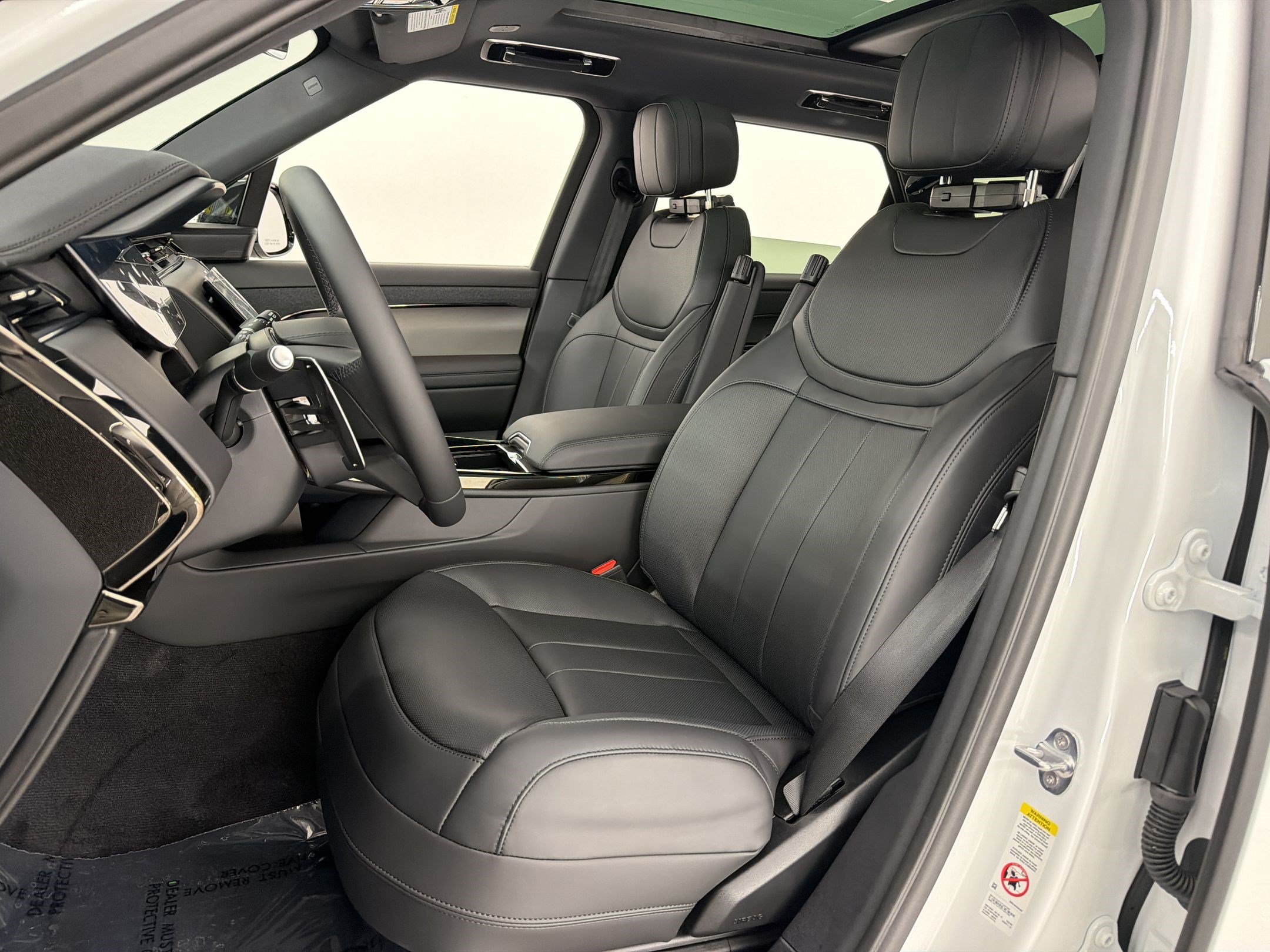 New 2026 Land Rover Range Rover Sport SE AWD/4WD image 5