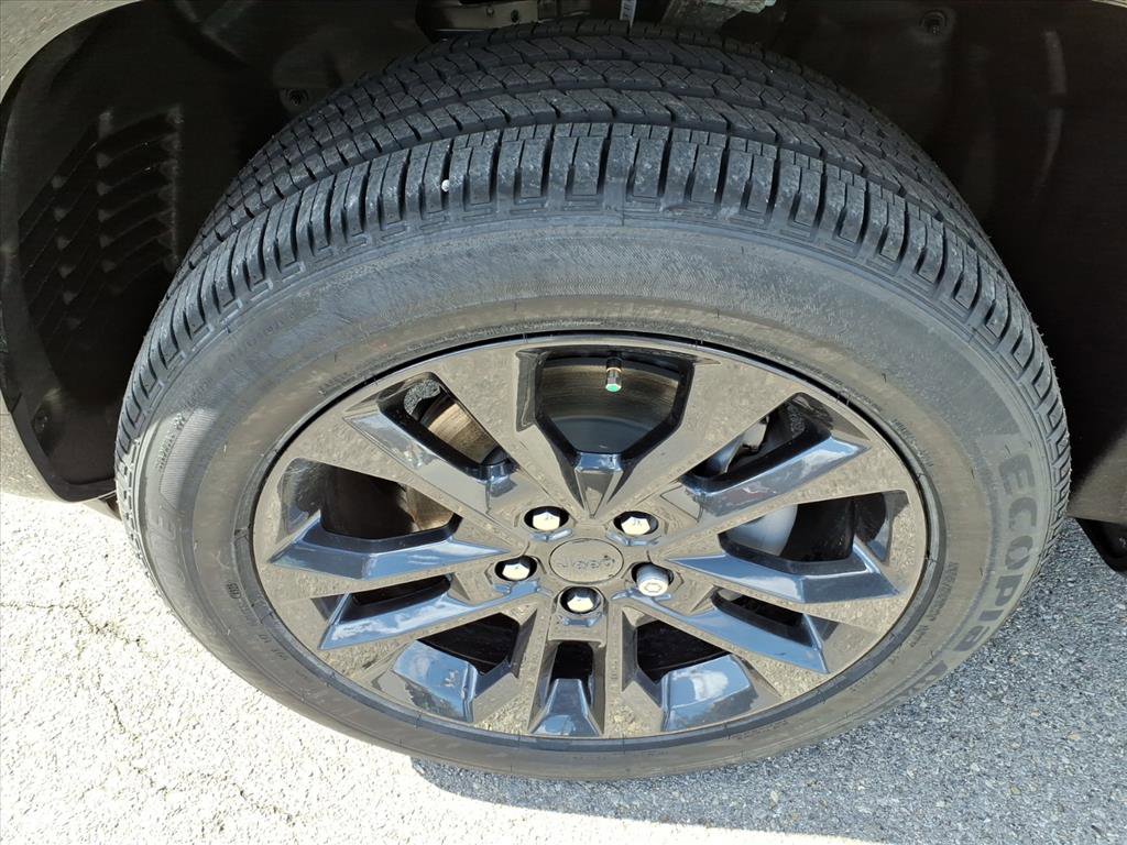 New 2026 Jeep Grand Cherokee Limited Reserve image 10