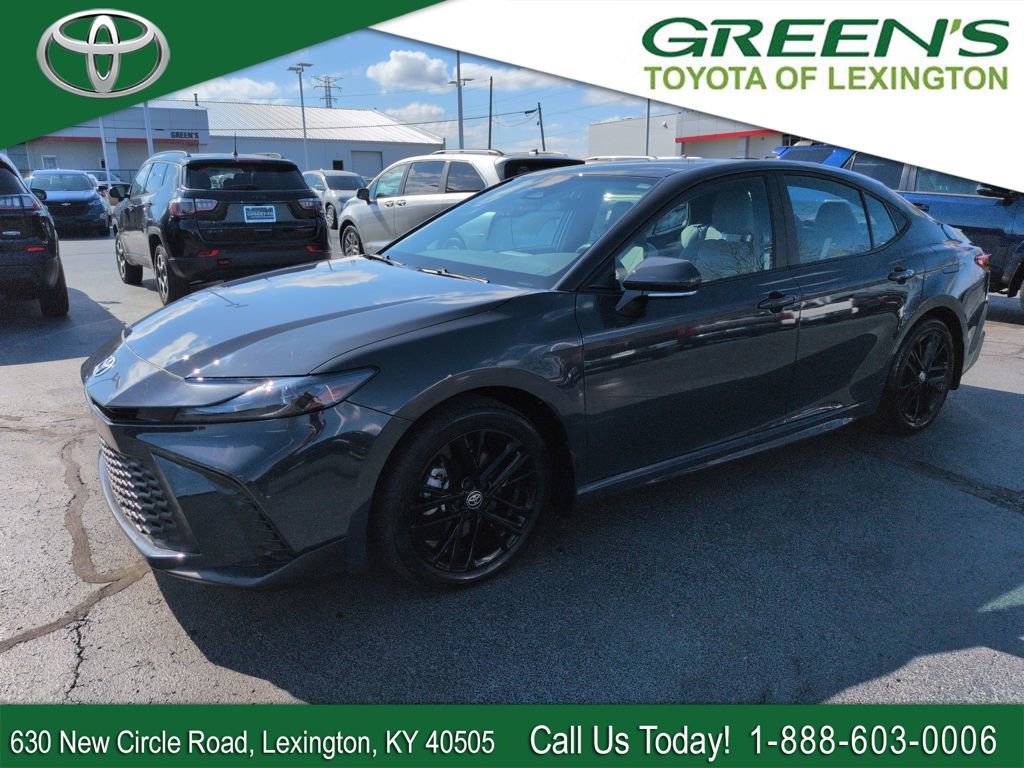 Certified 2025 Toyota Camry SE AWD/4WD image 1