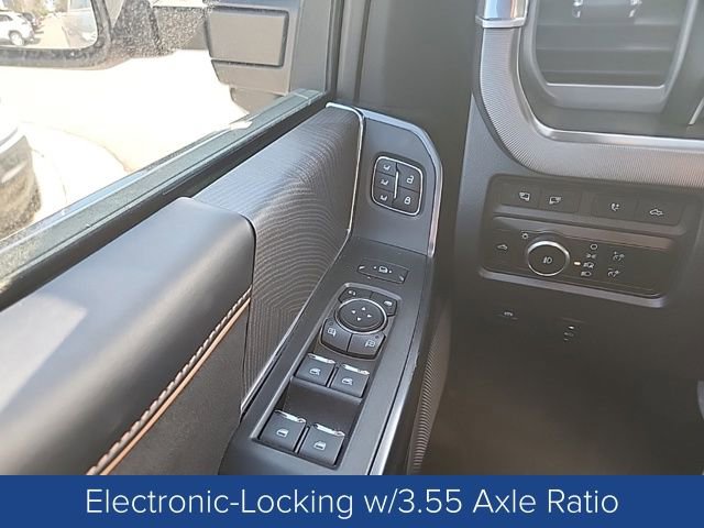 Used 2024 Ford F250 Platinum image 11