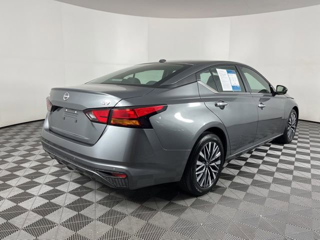 Used 2024 Nissan Altima 2.5 SV image 11