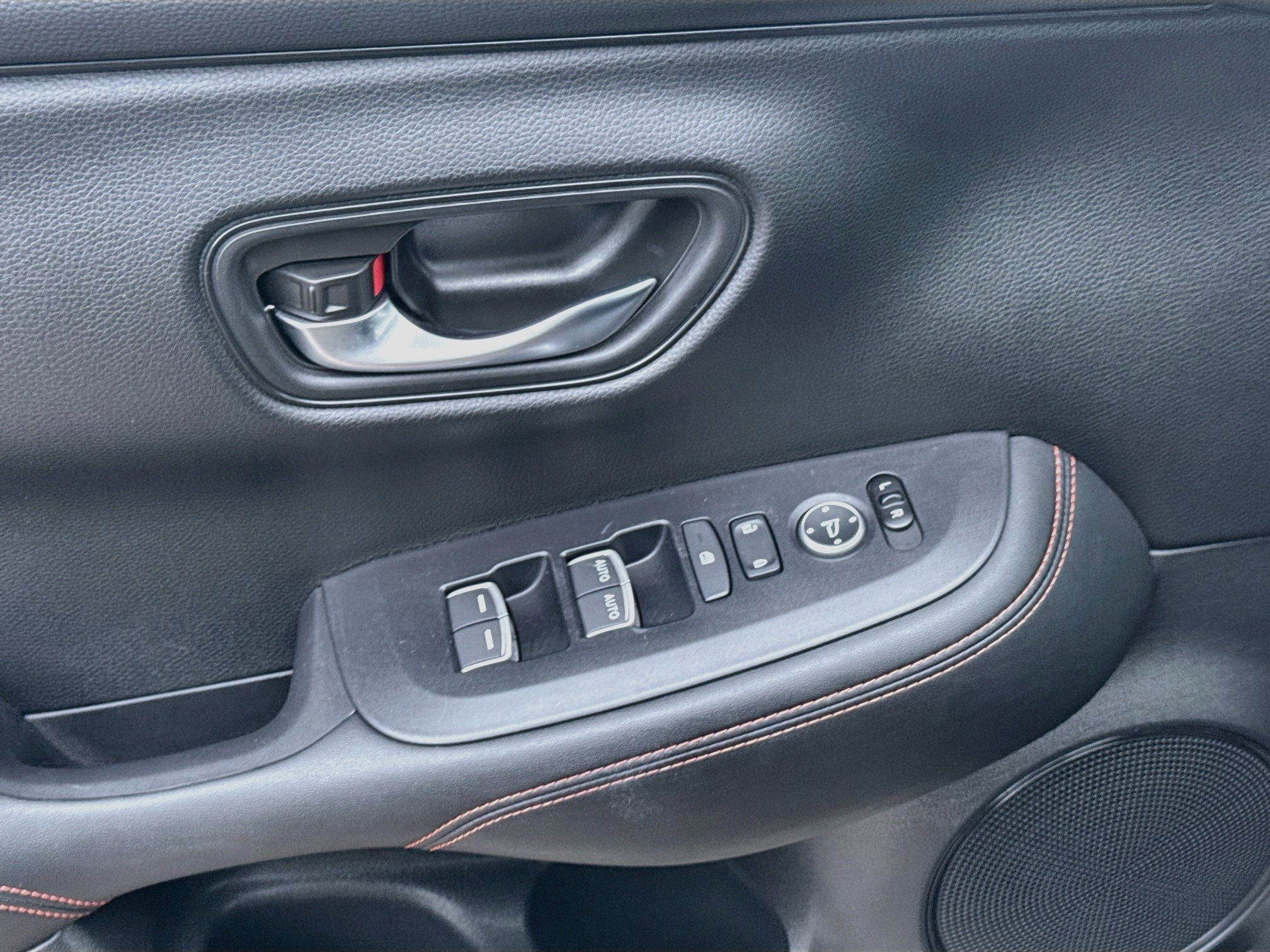 Certified 2024 Honda HR-V Sport image 16