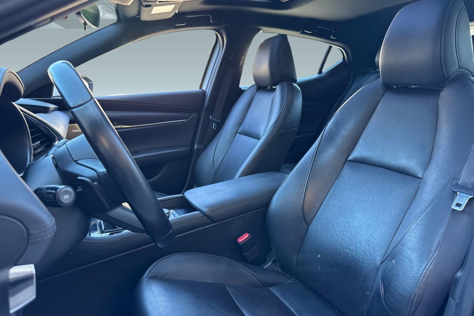 Used 2019 MAZDA MAZDA3 AWD Hatchback w/ Premium Pkg image 21