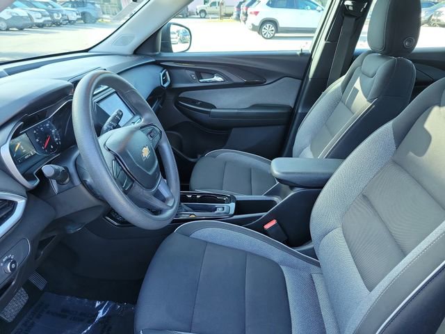 Used 2023 Chevrolet TrailBlazer LS image 17