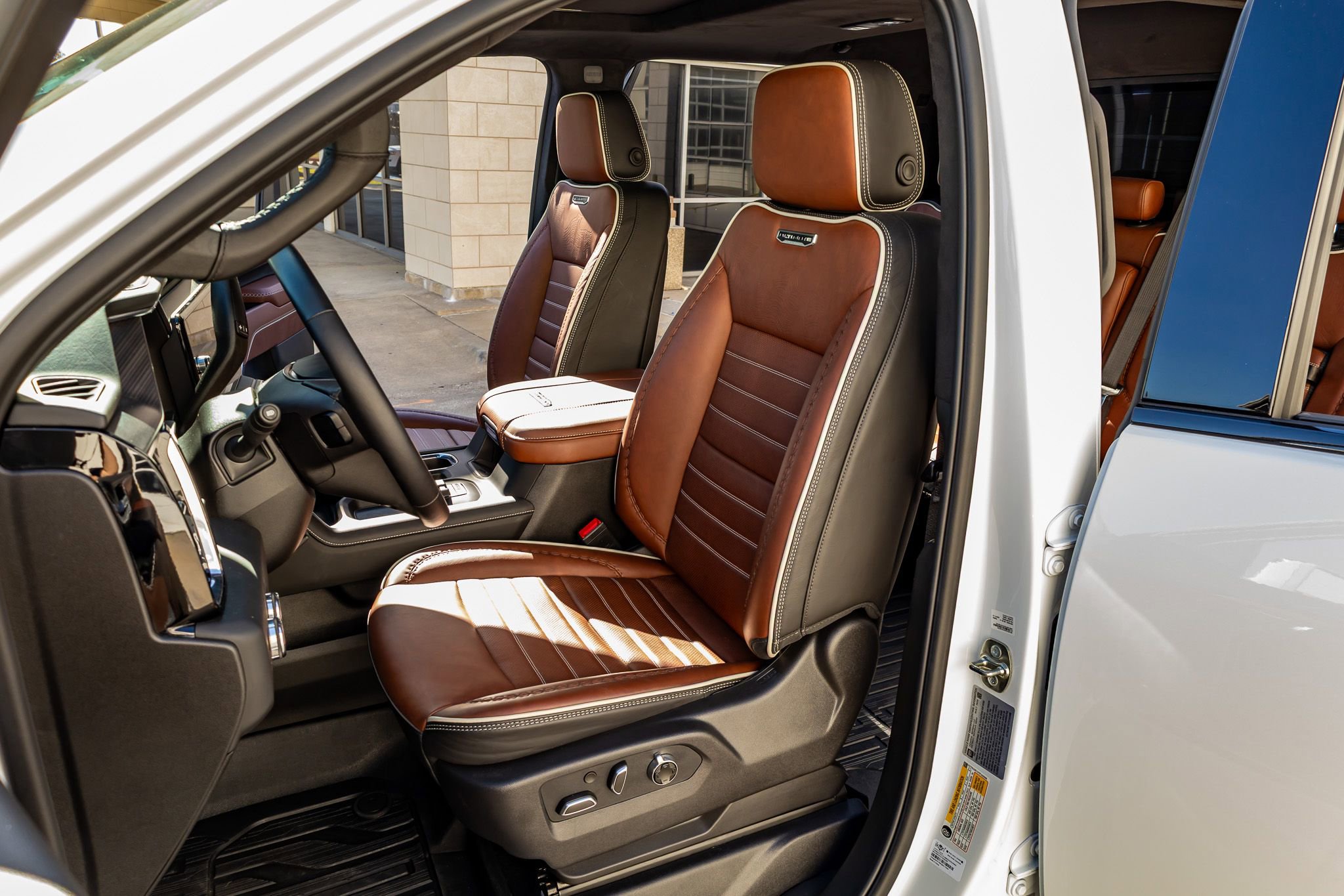 Used 2026 GMC Sierra 2500 Denali Ultimate w/ Max Trailering Package image 31