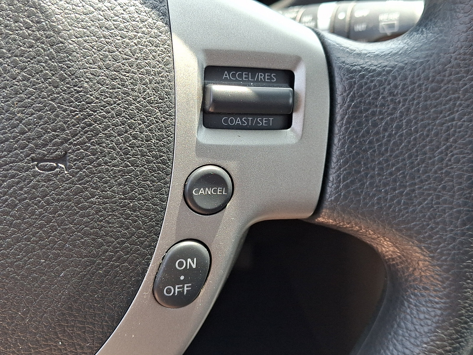 Used 2013 Nissan Rogue SV w/ Premium Pkg AWD/4WD image 24