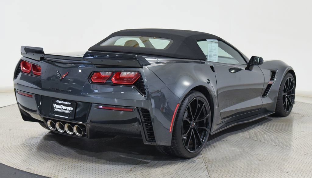 Used 2019 Chevrolet Corvette Grand Sport RWD image 11