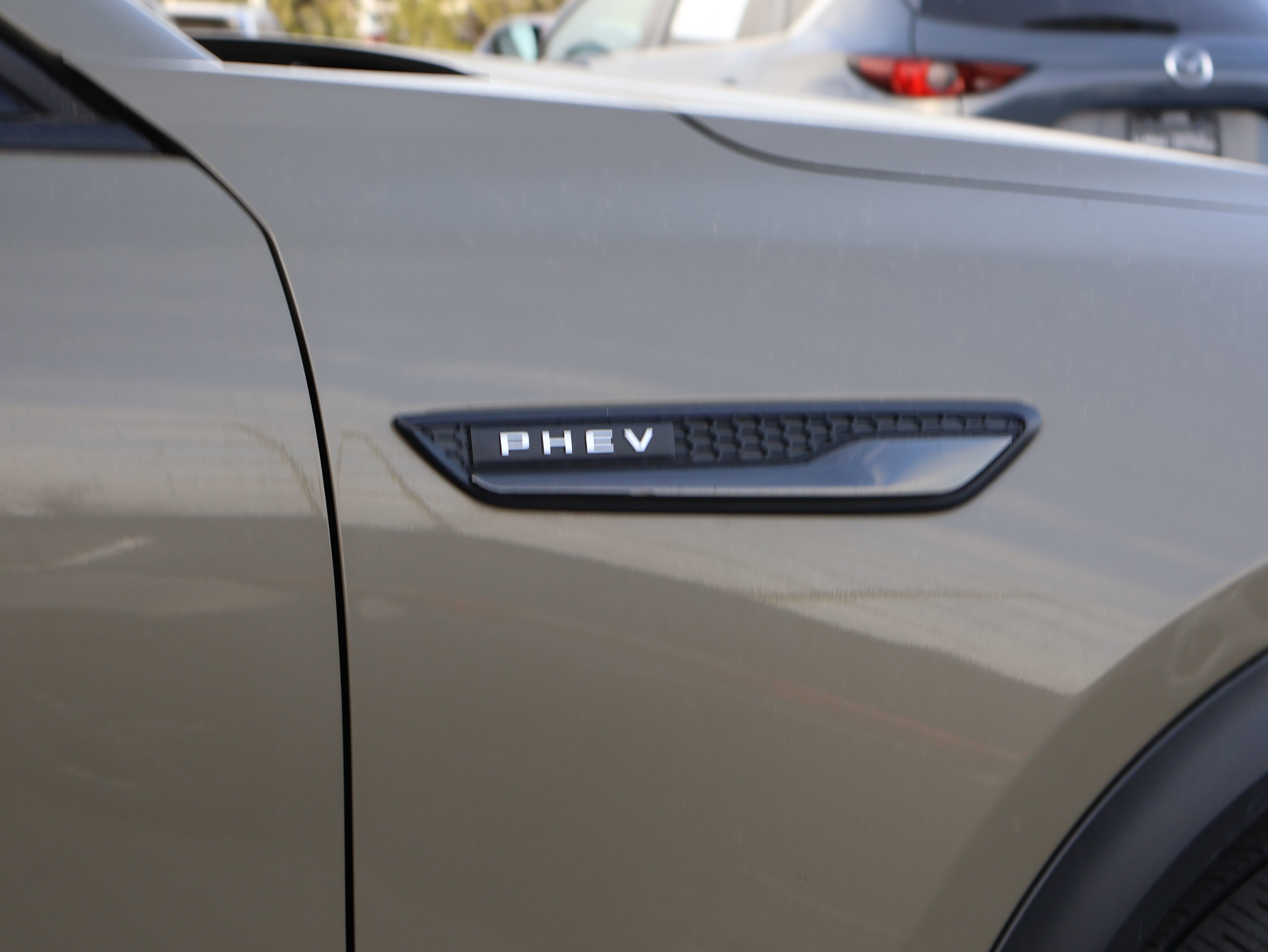 Certified 2025 MAZDA CX-70 Plug-In Hybrid w/ Premium Plus image 9