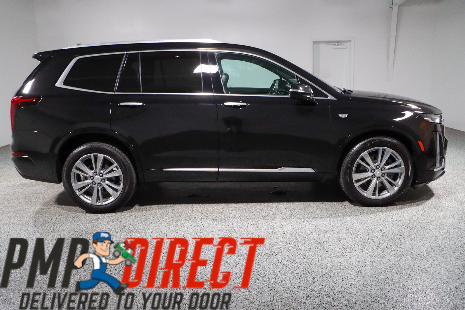 Used 2023 Cadillac XT6 Premium Luxury w/ Technology Package FWD image 6
