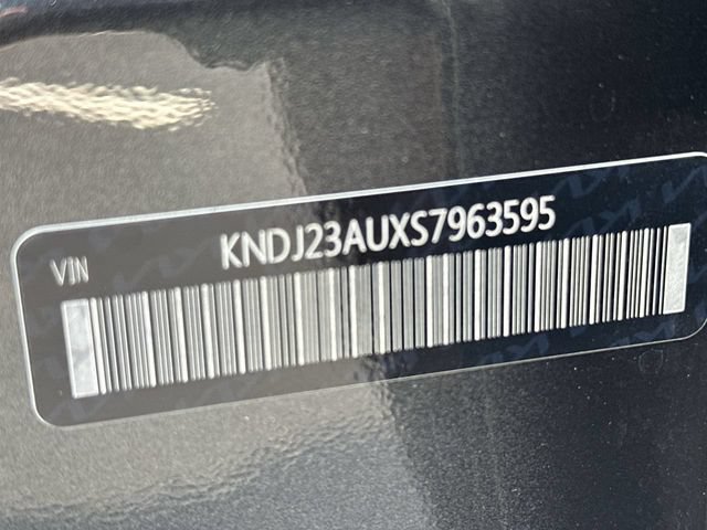 Used 2025 Kia Soul LX w/ LX Technology Package FWD image 30