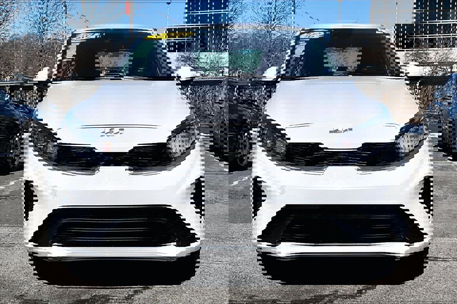 Used 2024 Kia Forte LXS image 3