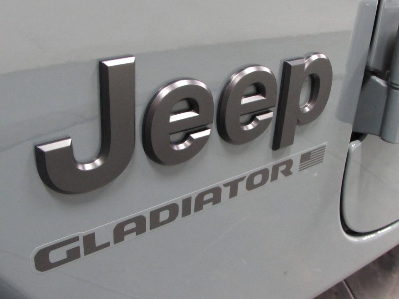 New 2026 Jeep Gladiator Sport AWD/4WD image 32