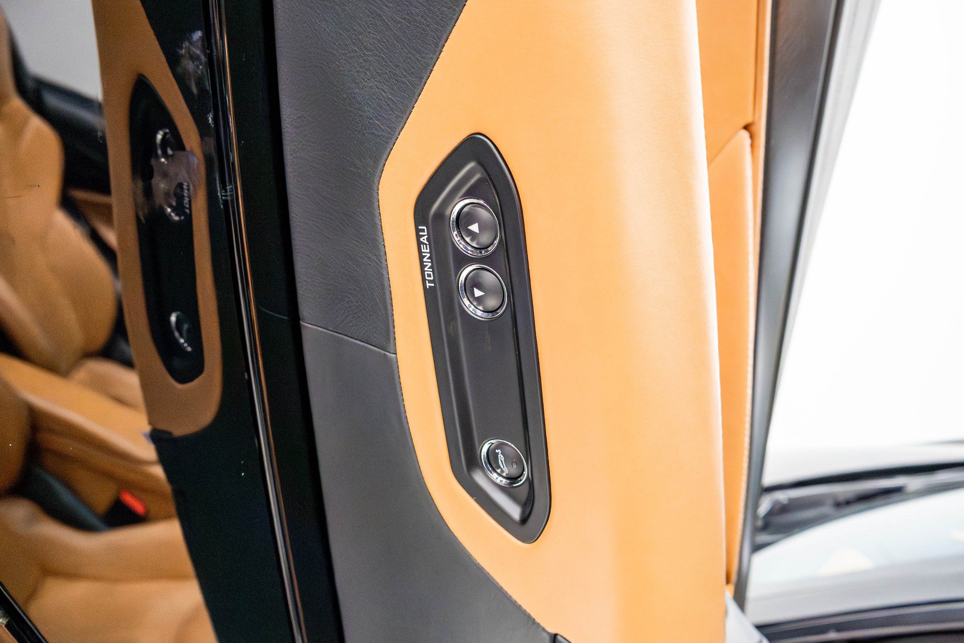 Used 2019 McLaren 720S Luxury RWD image 53
