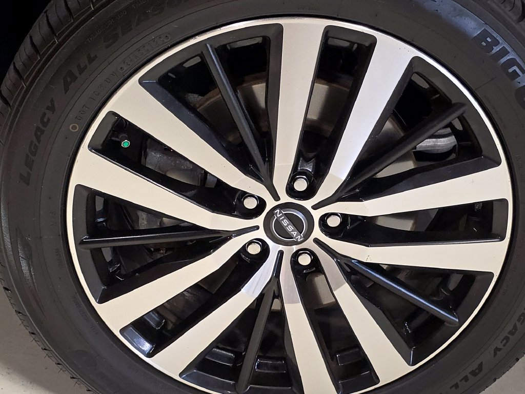 Used 2023 Nissan Pathfinder Platinum AWD/4WD image 23