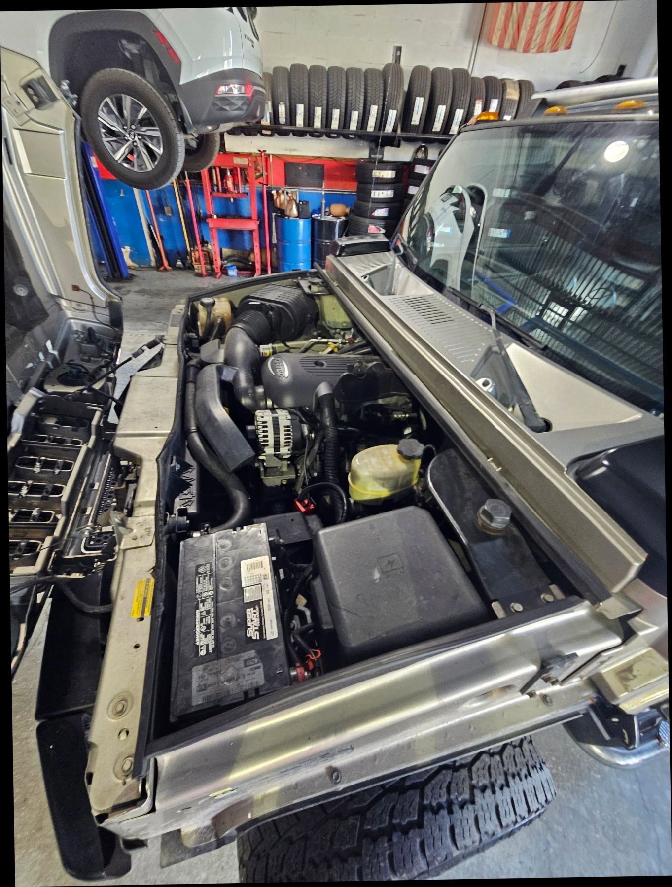 Used 2005 HUMMER H2 SUT w/ Preferred Equipment Group image 32