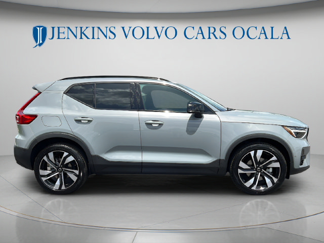 New 2026 Volvo XC40 B5 Ultra AWD/4WD image 2