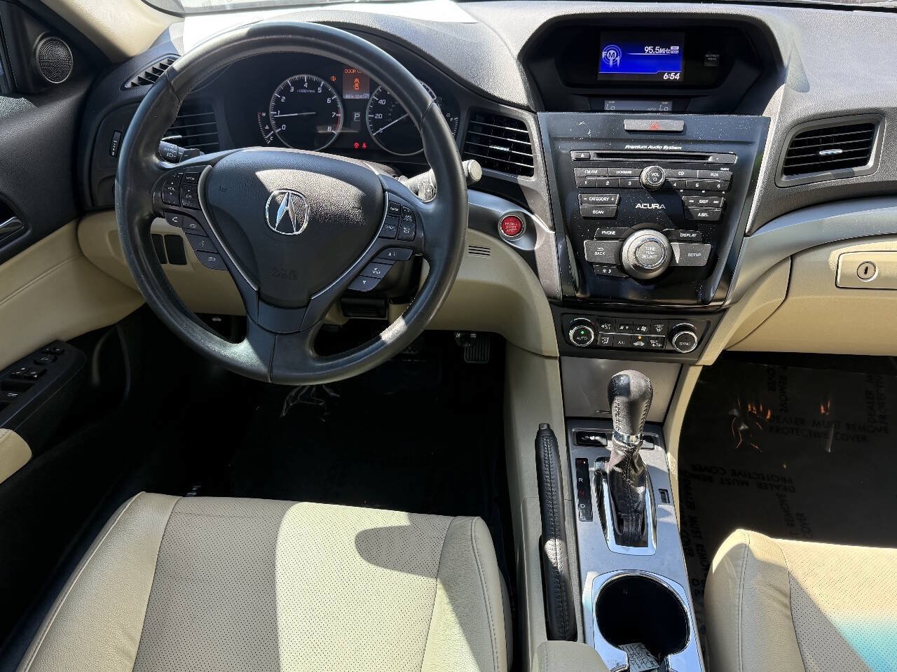 Used 2014 Acura ILX w/ Premium Package FWD image 7