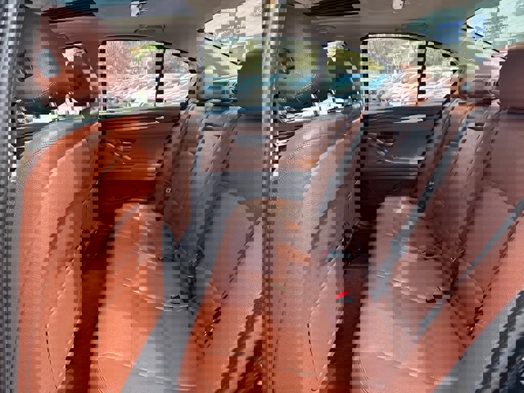 Used 2014 BMW 528i xDrive Sedan image 25