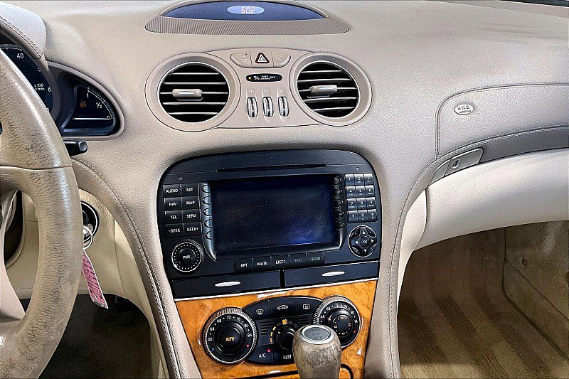 Used 2007 Mercedes-Benz SL 550 w/ AMG Sport Pkg image 20