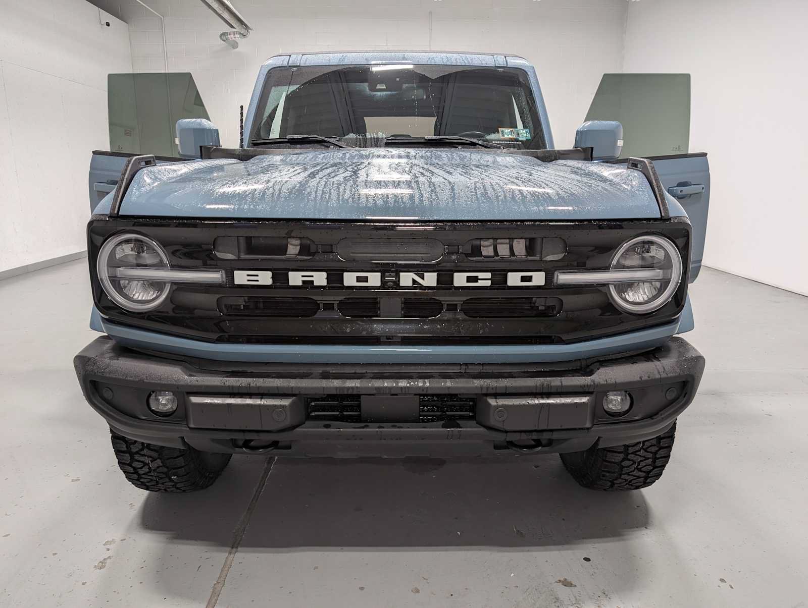 Used 2022 Ford Bronco Outer Banks AWD/4WD image 15