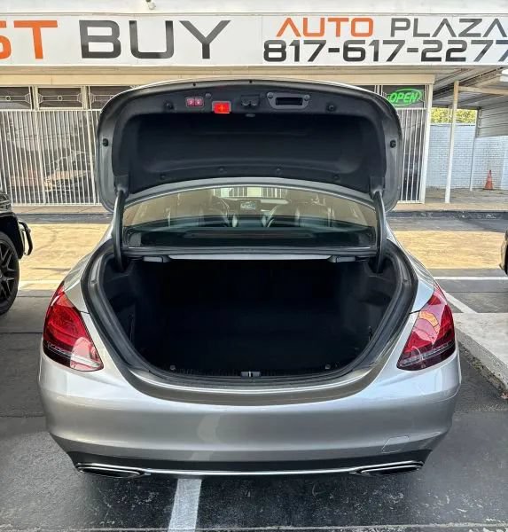 Used 2019 Mercedes-Benz C 300 4MATIC Sedan image 12
