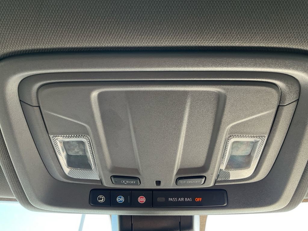 Used 2021 Chevrolet Silverado 2500 LT w/ Convenience Package image 31