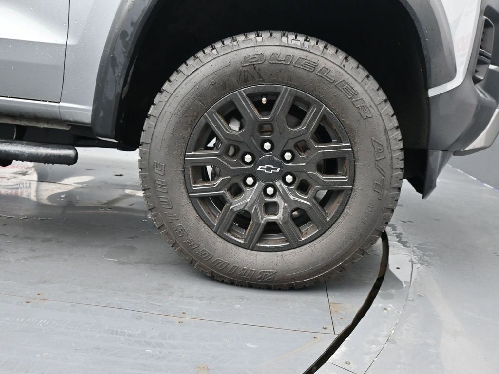 Used 2023 Chevrolet Colorado Trail Boss w/ Technology Package image 11